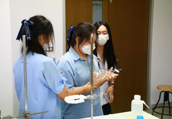 ภาพกิจกรรม  คณะวิทยาศาสตร์และเทคโนโลยี จัดกิจกรรมสร้างเสริมทักษะกระบวนการทางวิทยาศาสตร์สู่มาตรฐานสากล ให้กับนักเรียนระดับชั้นมัธยมศึกษาปีที่ 5 โรงเรียนตากพิทยาคม