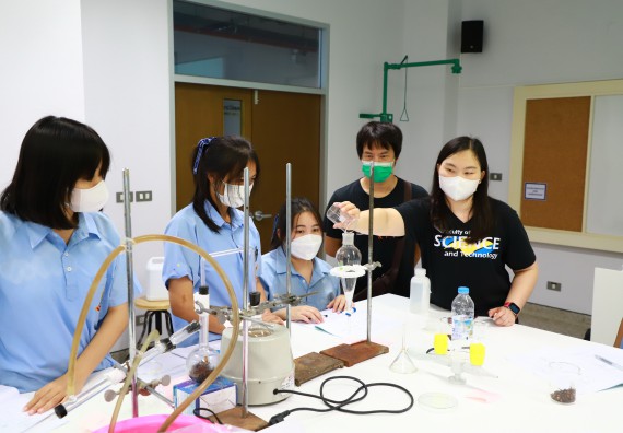 ภาพกิจกรรม  คณะวิทยาศาสตร์และเทคโนโลยี จัดกิจกรรมสร้างเสริมทักษะกระบวนการทางวิทยาศาสตร์สู่มาตรฐานสากล ให้กับนักเรียนระดับชั้นมัธยมศึกษาปีที่ 5 โรงเรียนตากพิทยาคม