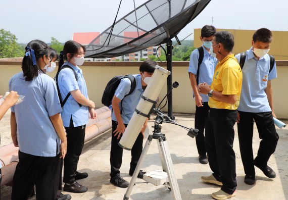ภาพกิจกรรม  คณะวิทยาศาสตร์และเทคโนโลยี จัดกิจกรรมสร้างเสริมทักษะกระบวนการทางวิทยาศาสตร์สู่มาตรฐานสากล ให้กับนักเรียนระดับชั้นมัธยมศึกษาปีที่ 5 โรงเรียนตากพิทยาคม