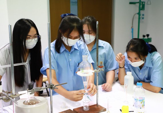 ภาพกิจกรรม  คณะวิทยาศาสตร์และเทคโนโลยี จัดกิจกรรมสร้างเสริมทักษะกระบวนการทางวิทยาศาสตร์สู่มาตรฐานสากล ให้กับนักเรียนระดับชั้นมัธยมศึกษาปีที่ 5 โรงเรียนตากพิทยาคม