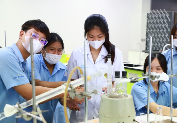 ภาพกิจกรรม  คณะวิทยาศาสตร์และเทคโนโลยี จัดกิจกรรมสร้างเสริมทักษะกระบวนการทางวิทยาศาสตร์สู่มาตรฐานสากล ให้กับนักเรียนระดับชั้นมัธยมศึกษาปีที่ 5 โรงเรียนตากพิทยาคม