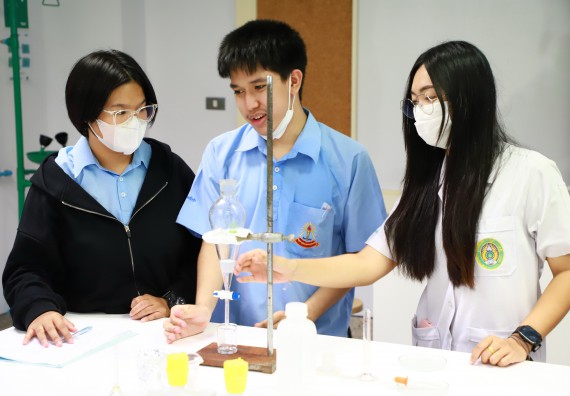 ภาพกิจกรรม  คณะวิทยาศาสตร์และเทคโนโลยี จัดกิจกรรมสร้างเสริมทักษะกระบวนการทางวิทยาศาสตร์สู่มาตรฐานสากล ให้กับนักเรียนระดับชั้นมัธยมศึกษาปีที่ 5 โรงเรียนตากพิทยาคม