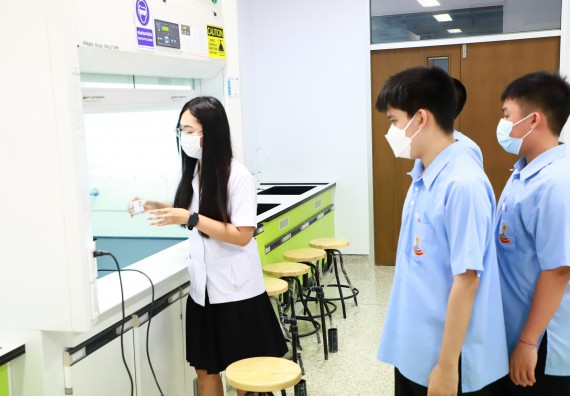 ภาพกิจกรรม  คณะวิทยาศาสตร์และเทคโนโลยี จัดกิจกรรมสร้างเสริมทักษะกระบวนการทางวิทยาศาสตร์สู่มาตรฐานสากล ให้กับนักเรียนระดับชั้นมัธยมศึกษาปีที่ 5 โรงเรียนตากพิทยาคม