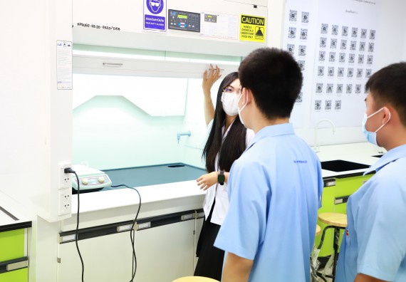 ภาพกิจกรรม  คณะวิทยาศาสตร์และเทคโนโลยี จัดกิจกรรมสร้างเสริมทักษะกระบวนการทางวิทยาศาสตร์สู่มาตรฐานสากล ให้กับนักเรียนระดับชั้นมัธยมศึกษาปีที่ 5 โรงเรียนตากพิทยาคม