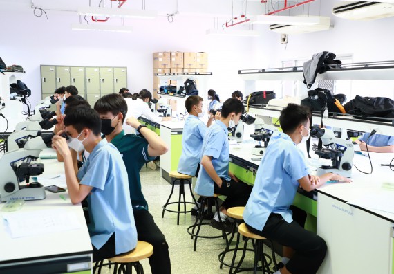 ภาพกิจกรรม  คณะวิทยาศาสตร์และเทคโนโลยี จัดกิจกรรมสร้างเสริมทักษะกระบวนการทางวิทยาศาสตร์สู่มาตรฐานสากล ให้กับนักเรียนระดับชั้นมัธยมศึกษาปีที่ 5 โรงเรียนตากพิทยาคม