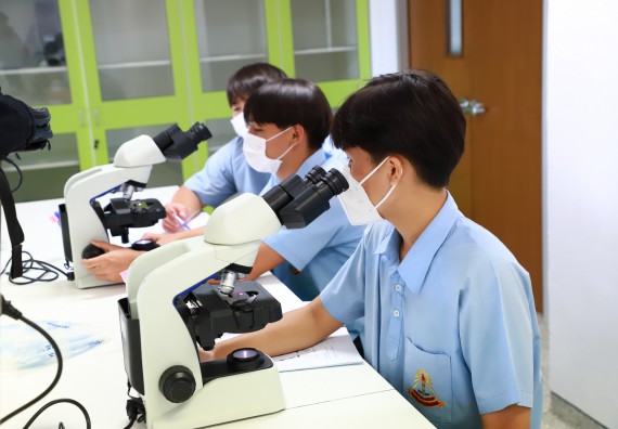 ภาพกิจกรรม  คณะวิทยาศาสตร์และเทคโนโลยี จัดกิจกรรมสร้างเสริมทักษะกระบวนการทางวิทยาศาสตร์สู่มาตรฐานสากล ให้กับนักเรียนระดับชั้นมัธยมศึกษาปีที่ 5 โรงเรียนตากพิทยาคม