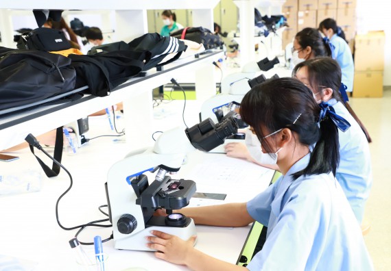 ภาพกิจกรรม  คณะวิทยาศาสตร์และเทคโนโลยี จัดกิจกรรมสร้างเสริมทักษะกระบวนการทางวิทยาศาสตร์สู่มาตรฐานสากล ให้กับนักเรียนระดับชั้นมัธยมศึกษาปีที่ 5 โรงเรียนตากพิทยาคม