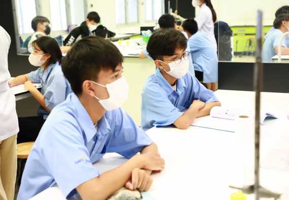 ภาพกิจกรรม  คณะวิทยาศาสตร์และเทคโนโลยี จัดกิจกรรมสร้างเสริมทักษะกระบวนการทางวิทยาศาสตร์สู่มาตรฐานสากล ให้กับนักเรียนระดับชั้นมัธยมศึกษาปีที่ 5 โรงเรียนตากพิทยาคม