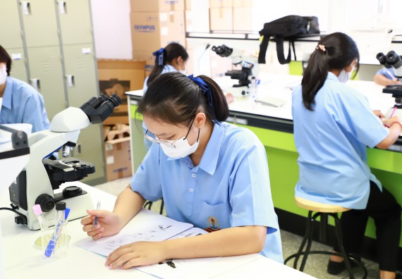 ภาพกิจกรรม  คณะวิทยาศาสตร์และเทคโนโลยี จัดกิจกรรมสร้างเสริมทักษะกระบวนการทางวิทยาศาสตร์สู่มาตรฐานสากล ให้กับนักเรียนระดับชั้นมัธยมศึกษาปีที่ 5 โรงเรียนตากพิทยาคม