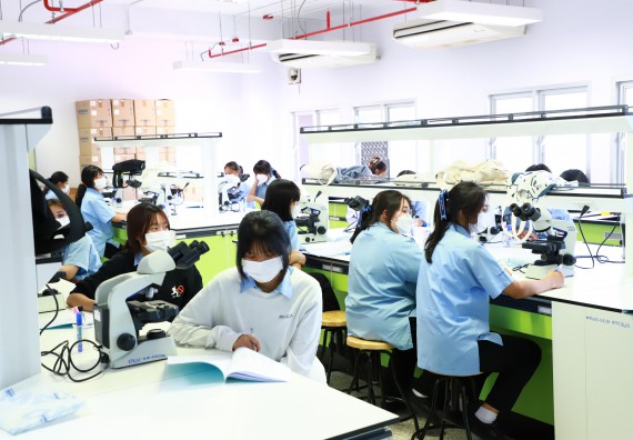 ภาพกิจกรรม  คณะวิทยาศาสตร์และเทคโนโลยี จัดกิจกรรมสร้างเสริมทักษะกระบวนการทางวิทยาศาสตร์สู่มาตรฐานสากล ให้กับนักเรียนระดับชั้นมัธยมศึกษาปีที่ 5 โรงเรียนตากพิทยาคม