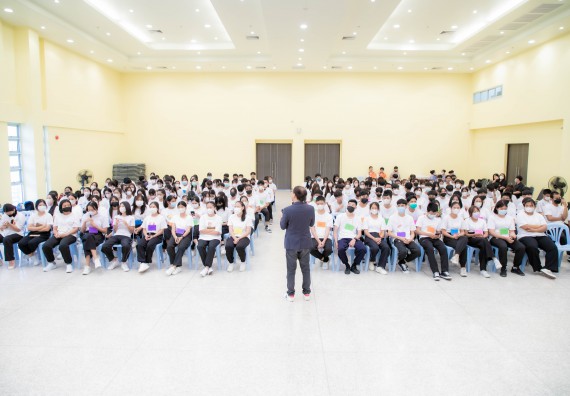 ภาพกิจกรรม  คณะวิทยาศาสตร์และเทคโนโลยี จัดกิจกรรมรักแรกผูกจิตนักศึกษาวิทยาศาสตร์และเทคโนโลยี ปฐมนิเทศนักศึกษาใหม่ คณะวิทยาศาสตร์และเทคโนโลยี ประจำปี 2566