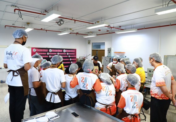 ภาพกิจกรรม  โปรแกรมวิชาวิทยาศาสตร์และเทคโนโลยีการอาหาร จัดกิจกรรมอบรมเชิงปฏิบัติการ เรื่อง การพัฒนาผู้เรียนตามผลการเรียนรู้ที่คาดหวังของหลักสูตรวิทยาศาสตรบัณฑิต สาขาวิชานวัตกรรมและธุรกิจอาหาร