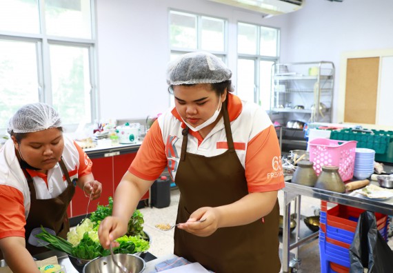 ภาพกิจกรรม  โปรแกรมวิชาวิทยาศาสตร์และเทคโนโลยีการอาหาร จัดกิจกรรมอบรมเชิงปฏิบัติการ เรื่อง การพัฒนาผู้เรียนตามผลการเรียนรู้ที่คาดหวังของหลักสูตรวิทยาศาสตรบัณฑิต สาขาวิชานวัตกรรมและธุรกิจอาหาร