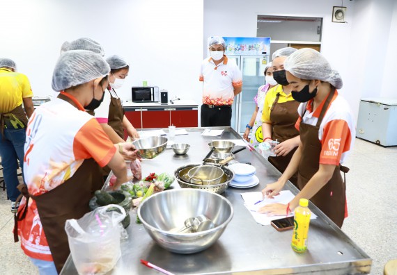 ภาพกิจกรรม  โปรแกรมวิชาวิทยาศาสตร์และเทคโนโลยีการอาหาร จัดกิจกรรมอบรมเชิงปฏิบัติการ เรื่อง การพัฒนาผู้เรียนตามผลการเรียนรู้ที่คาดหวังของหลักสูตรวิทยาศาสตรบัณฑิต สาขาวิชานวัตกรรมและธุรกิจอาหาร