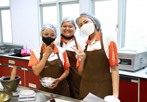 ภาพกิจกรรม  โปรแกรมวิชาวิทยาศาสตร์และเทคโนโลยีการอาหาร จัดกิจกรรมอบรมเชิงปฏิบัติการ เรื่อง การพัฒนาผู้เรียนตามผลการเรียนรู้ที่คาดหวังของหลักสูตรวิทยาศาสตรบัณฑิต สาขาวิชานวัตกรรมและธุรกิจอาหาร