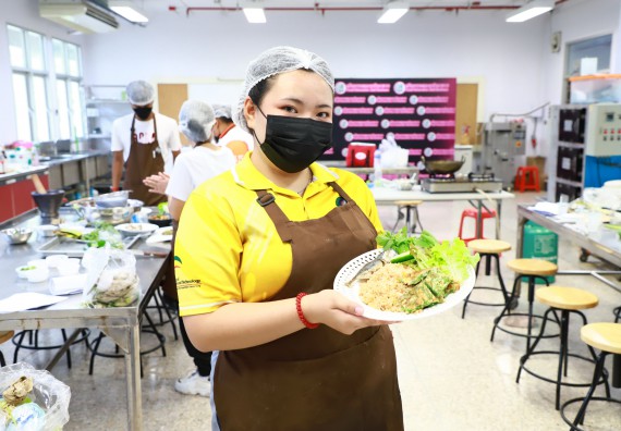 ภาพกิจกรรม  โปรแกรมวิชาวิทยาศาสตร์และเทคโนโลยีการอาหาร จัดกิจกรรมอบรมเชิงปฏิบัติการ เรื่อง การพัฒนาผู้เรียนตามผลการเรียนรู้ที่คาดหวังของหลักสูตรวิทยาศาสตรบัณฑิต สาขาวิชานวัตกรรมและธุรกิจอาหาร