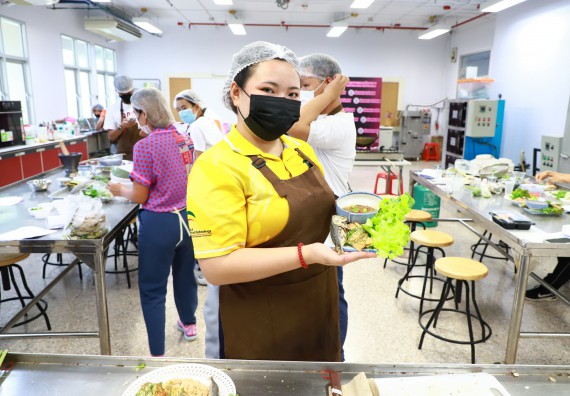 ภาพกิจกรรม  โปรแกรมวิชาวิทยาศาสตร์และเทคโนโลยีการอาหาร จัดกิจกรรมอบรมเชิงปฏิบัติการ เรื่อง การพัฒนาผู้เรียนตามผลการเรียนรู้ที่คาดหวังของหลักสูตรวิทยาศาสตรบัณฑิต สาขาวิชานวัตกรรมและธุรกิจอาหาร