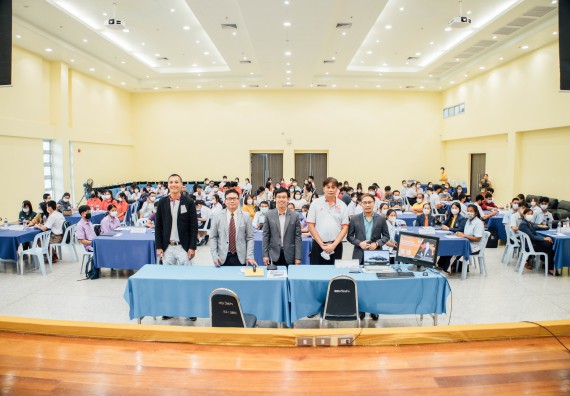 ภาพกิจกรรม อบรมเชิงปฏิบัติการ เรื่อง STEM เพื่อพัฒนาและยกระดับชุมชน