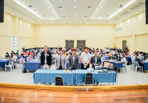 ภาพกิจกรรม อบรมเชิงปฏิบัติการ เรื่อง STEM เพื่อพัฒนาและยกระดับชุมชน