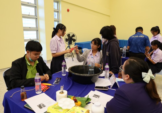 ภาพกิจกรรม อบรมเชิงปฏิบัติการ เรื่อง STEM เพื่อพัฒนาและยกระดับชุมชน