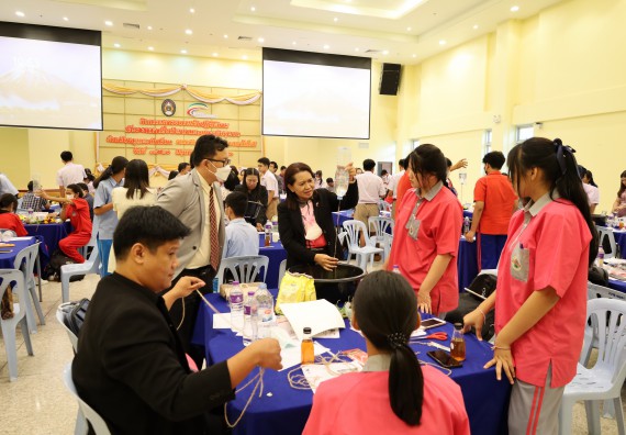 ภาพกิจกรรม อบรมเชิงปฏิบัติการ เรื่อง STEM เพื่อพัฒนาและยกระดับชุมชน