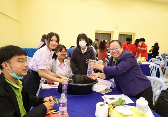 ภาพกิจกรรม อบรมเชิงปฏิบัติการ เรื่อง STEM เพื่อพัฒนาและยกระดับชุมชน