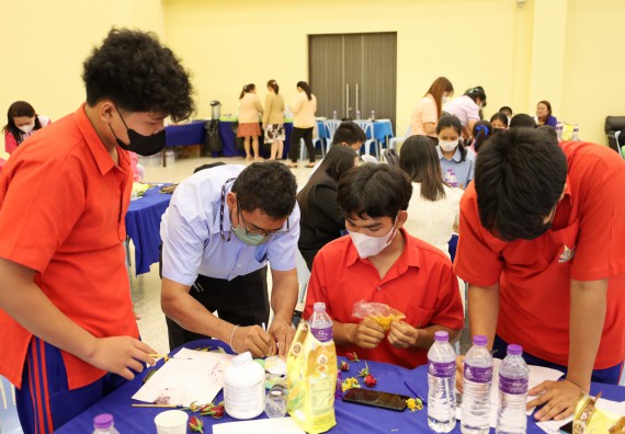 ภาพกิจกรรม อบรมเชิงปฏิบัติการ เรื่อง STEM เพื่อพัฒนาและยกระดับชุมชน