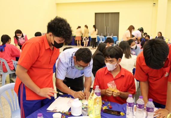 ภาพกิจกรรม อบรมเชิงปฏิบัติการ เรื่อง STEM เพื่อพัฒนาและยกระดับชุมชน