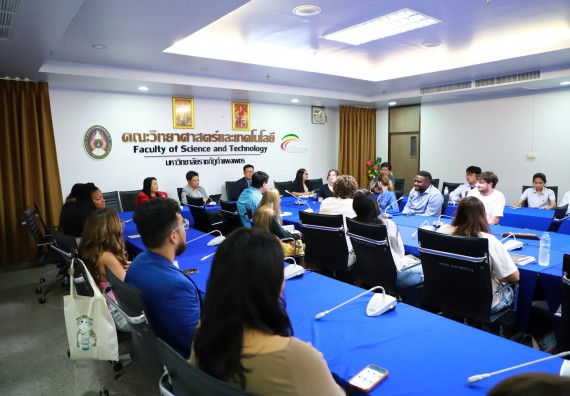 ภาพกิจกรรม  คณะวิทยาศาสตร์และเทคโนโลยี ต้อนรับคณะอาจารย์และนักศึกษาจาก Georgia Gwinnett College ประเทศสหรัฐอเมริกา