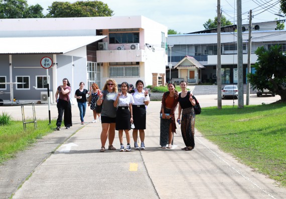 ภาพกิจกรรม  คณะวิทยาศาสตร์และเทคโนโลยี ต้อนรับคณะอาจารย์และนักศึกษาจาก Georgia Gwinnett College ประเทศสหรัฐอเมริกา
