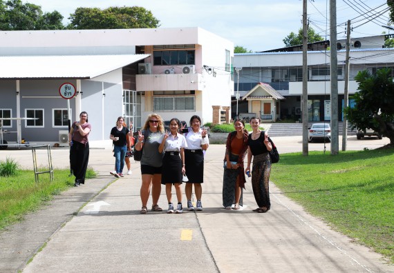 ภาพกิจกรรม  คณะวิทยาศาสตร์และเทคโนโลยี ต้อนรับคณะอาจารย์และนักศึกษาจาก Georgia Gwinnett College ประเทศสหรัฐอเมริกา
