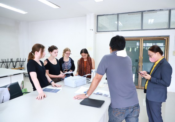 ภาพกิจกรรม  คณะวิทยาศาสตร์และเทคโนโลยี ต้อนรับคณะอาจารย์และนักศึกษาจาก Georgia Gwinnett College ประเทศสหรัฐอเมริกา