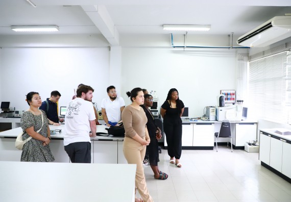 ภาพกิจกรรม  คณะวิทยาศาสตร์และเทคโนโลยี ต้อนรับคณะอาจารย์และนักศึกษาจาก Georgia Gwinnett College ประเทศสหรัฐอเมริกา