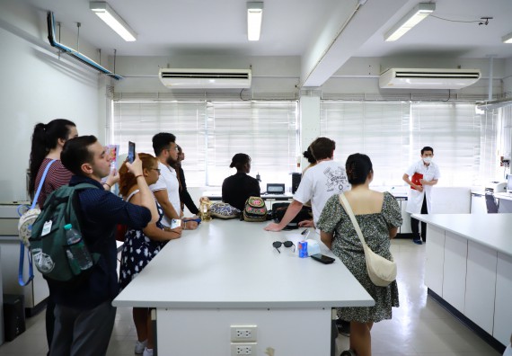 ภาพกิจกรรม  คณะวิทยาศาสตร์และเทคโนโลยี ต้อนรับคณะอาจารย์และนักศึกษาจาก Georgia Gwinnett College ประเทศสหรัฐอเมริกา