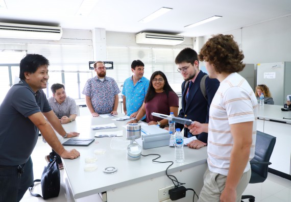 ภาพกิจกรรม  คณะวิทยาศาสตร์และเทคโนโลยี ต้อนรับคณะอาจารย์และนักศึกษาจาก Georgia Gwinnett College ประเทศสหรัฐอเมริกา