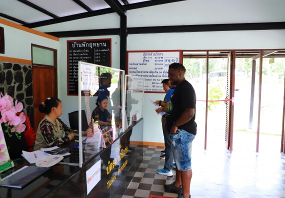 ภาพกิจกรรม  คณะวิทยาศาสตร์และเทคโนโลยี นำอาจารย์และนักศึกษาจาก Georgia Gwinnett College ประเทศสหรัฐอเมริกา ศึกษาดูงาน