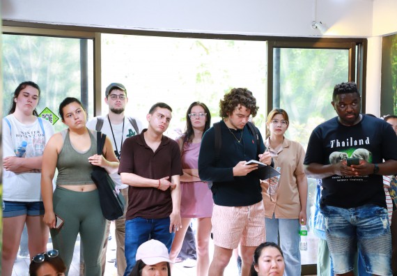 ภาพกิจกรรม  คณะวิทยาศาสตร์และเทคโนโลยี นำอาจารย์และนักศึกษาจาก Georgia Gwinnett College ประเทศสหรัฐอเมริกา ศึกษาดูงาน