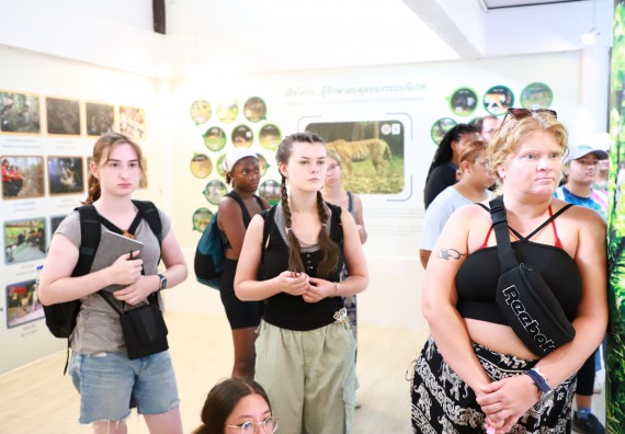 ภาพกิจกรรม  คณะวิทยาศาสตร์และเทคโนโลยี นำอาจารย์และนักศึกษาจาก Georgia Gwinnett College ประเทศสหรัฐอเมริกา ศึกษาดูงาน