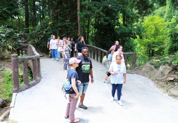 ภาพกิจกรรม  คณะวิทยาศาสตร์และเทคโนโลยี นำอาจารย์และนักศึกษาจาก Georgia Gwinnett College ประเทศสหรัฐอเมริกา ศึกษาดูงาน