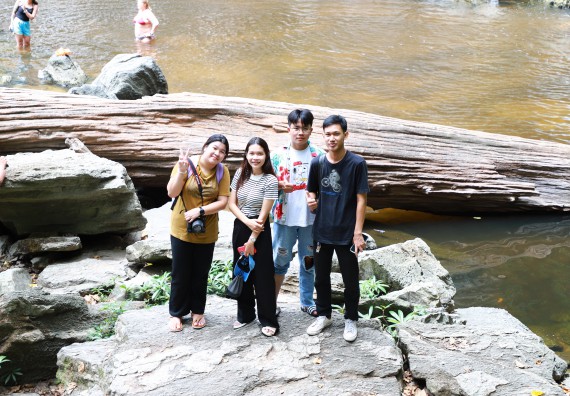 ภาพกิจกรรม  คณะวิทยาศาสตร์และเทคโนโลยี นำอาจารย์และนักศึกษาจาก Georgia Gwinnett College ประเทศสหรัฐอเมริกา ศึกษาดูงาน