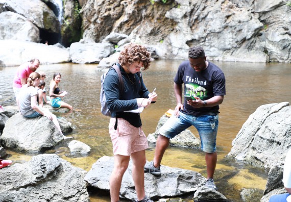 ภาพกิจกรรม  คณะวิทยาศาสตร์และเทคโนโลยี นำอาจารย์และนักศึกษาจาก Georgia Gwinnett College ประเทศสหรัฐอเมริกา ศึกษาดูงาน