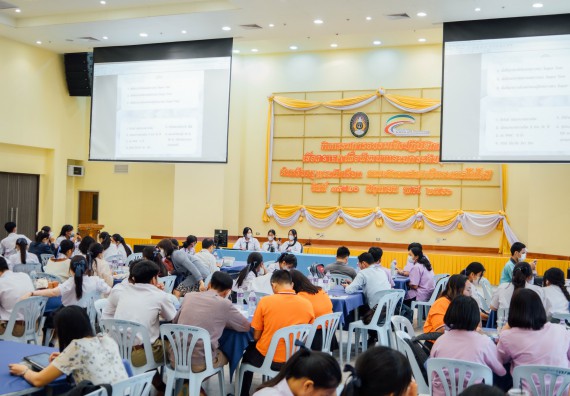 ภาพกิจกรรม อบรมเชิงปฏิบัติการ เรื่อง STEM เพื่อพัฒนาและยกระดับชุมชน