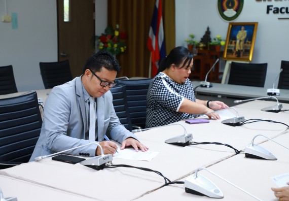 ภาพกิจกรรม   บริษัท ปตท.สำรวจและผลิตปิโตรเลียม จำกัด (มหาชน) มอบทุนสนับสนุนการศึกษา ปตท.สผ. โครงการเอส 1 ปี 2566 ให้กับคณะวิทยาศาสตร์และเทคโนโลยี มหาวิทยาลัยราชภัฏกำแพงเพชร