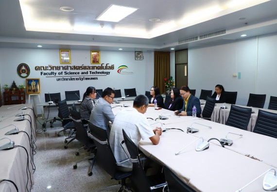 ภาพกิจกรรม   บริษัท ปตท.สำรวจและผลิตปิโตรเลียม จำกัด (มหาชน) มอบทุนสนับสนุนการศึกษา ปตท.สผ. โครงการเอส 1 ปี 2566 ให้กับคณะวิทยาศาสตร์และเทคโนโลยี มหาวิทยาลัยราชภัฏกำแพงเพชร