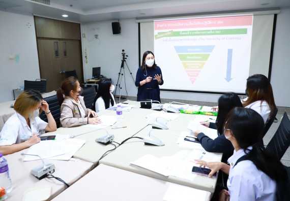 ภาพกิจกรรม  มหาวิทยาลัยนเรศวร และศูนย์วิทยาศาสตร์และวิทยาศาสตร์ประยุกต์ จัดอบรมเชิงปฏิบัติการเกี่ยวกับมาตรฐานความปลอดภัยห้องปฏิบัติการ ครั้งที่ 2