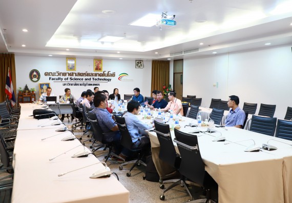 ภาพกิจกรรม  คณะวิทยาศาสตร์และเทคโนโลยี เป็นเจ้าภาพจัดกิจกรรมประชุมทีมนักวิจัย ภายใต้โครงการพัฒนาศักยภาพเยาวชนด้านและการเขียนโค้ดเพื่อมุ่งสู่การเป็นนวัตกรด้านปัญญาประดิษฐ์
