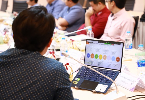 ภาพกิจกรรม  คณะวิทยาศาสตร์และเทคโนโลยี เป็นเจ้าภาพจัดกิจกรรมประชุมทีมนักวิจัย ภายใต้โครงการพัฒนาศักยภาพเยาวชนด้านและการเขียนโค้ดเพื่อมุ่งสู่การเป็นนวัตกรด้านปัญญาประดิษฐ์