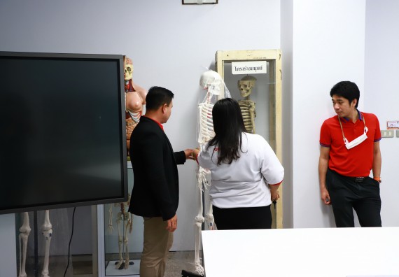 ภาพกิจกรรม  คณะวิทยาศาสตร์และเทคโนโลยี เป็นเจ้าภาพจัดกิจกรรมประชุมทีมนักวิจัย ภายใต้โครงการพัฒนาศักยภาพเยาวชนด้านและการเขียนโค้ดเพื่อมุ่งสู่การเป็นนวัตกรด้านปัญญาประดิษฐ์