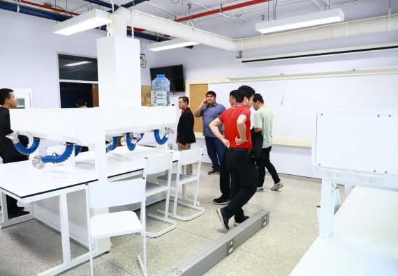 ภาพกิจกรรม  คณะวิทยาศาสตร์และเทคโนโลยี เป็นเจ้าภาพจัดกิจกรรมประชุมทีมนักวิจัย ภายใต้โครงการพัฒนาศักยภาพเยาวชนด้านและการเขียนโค้ดเพื่อมุ่งสู่การเป็นนวัตกรด้านปัญญาประดิษฐ์