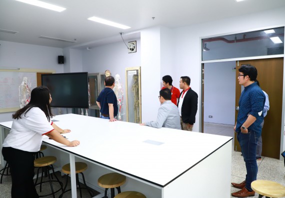 ภาพกิจกรรม  คณะวิทยาศาสตร์และเทคโนโลยี เป็นเจ้าภาพจัดกิจกรรมประชุมทีมนักวิจัย ภายใต้โครงการพัฒนาศักยภาพเยาวชนด้านและการเขียนโค้ดเพื่อมุ่งสู่การเป็นนวัตกรด้านปัญญาประดิษฐ์